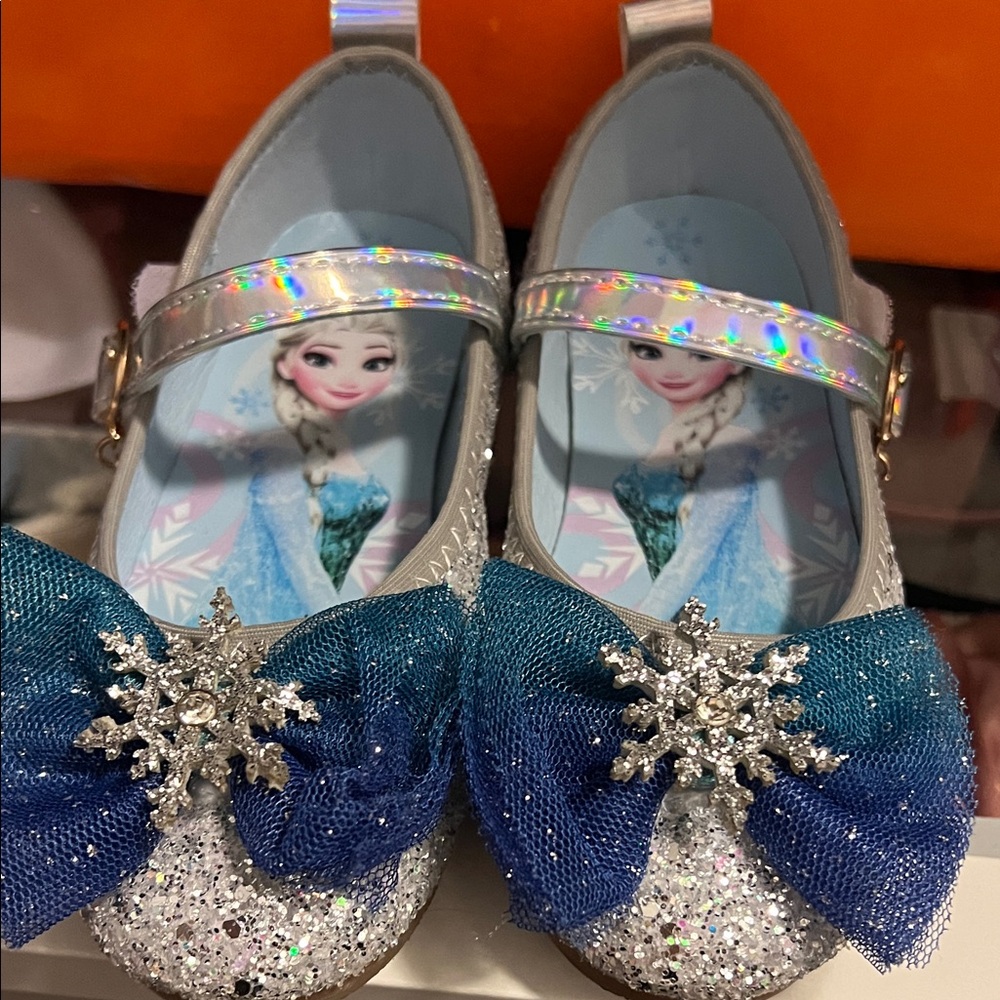 Disney Frozen Silver and Blue Dress Shoes for Kids like New! Size 9C (toddler)
